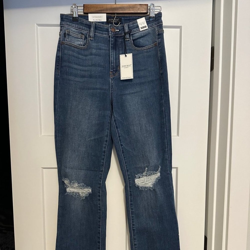 Judy Blue Jeans High Rise Distressed Knee Straight Size 7/28